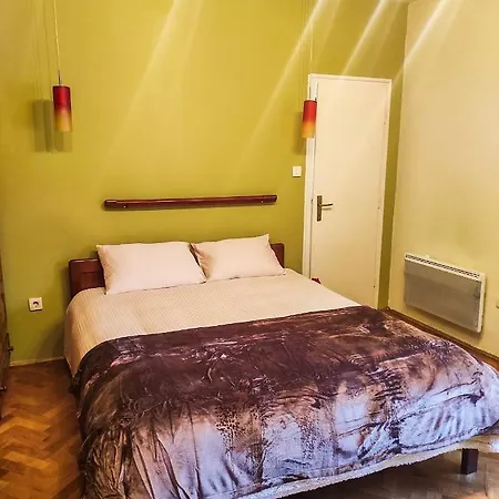Apartment Center 1 *