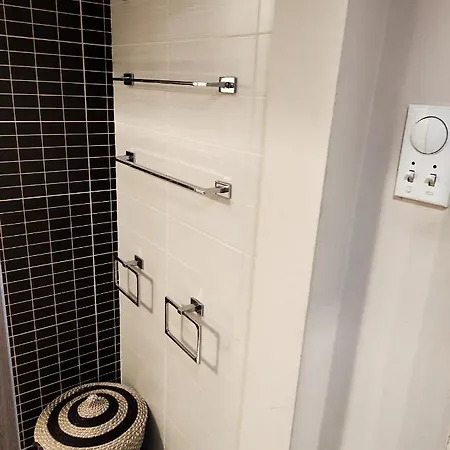 Center 1 * 포드고리차